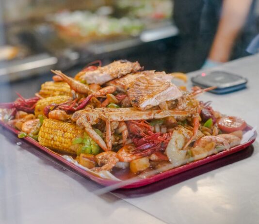 Mindful Eating: The Secret to Nourishing Body & Soul